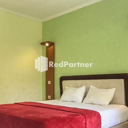 Pondok Mesari Redpartner Near Legian Beach Exterior photo