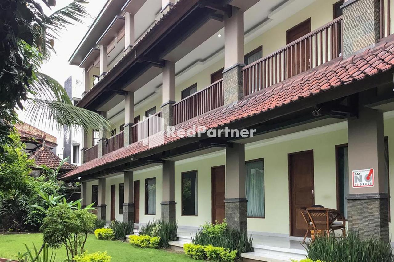 Pondok Mesari Redpartner Near Legian Beach Exterior photo