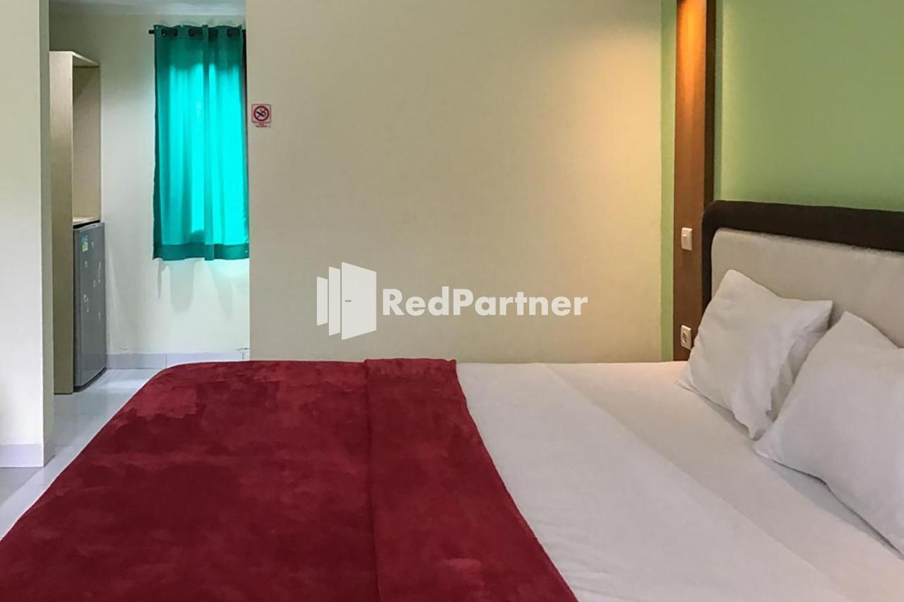 Pondok Mesari Redpartner Near Legian Beach Exterior photo